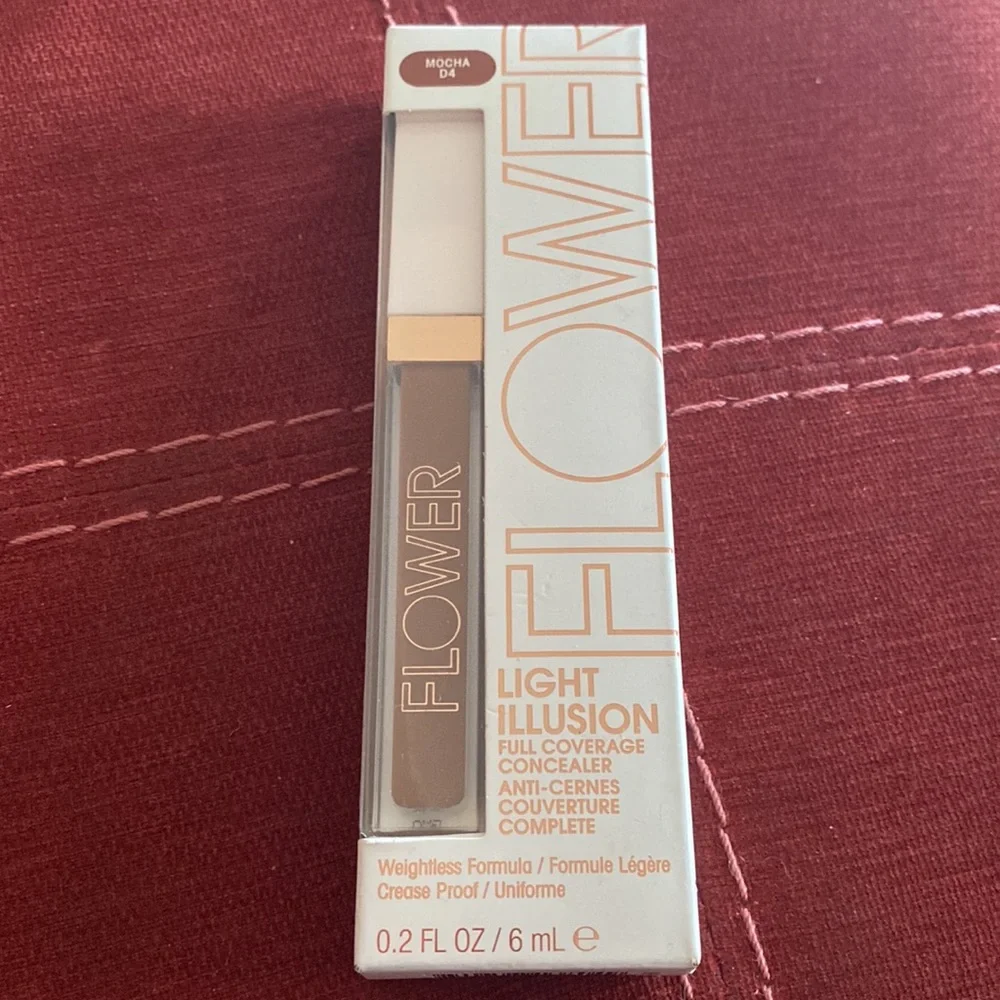 🆕FLOWER BEAUTY: Light Illusion Full Coverage Concealer- Mocha